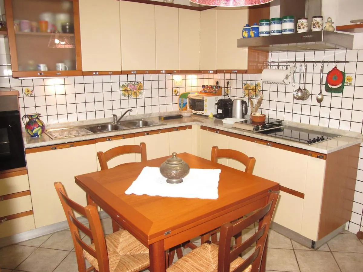 Casa Rosa Villa Cecina  Cecina (Livorno)