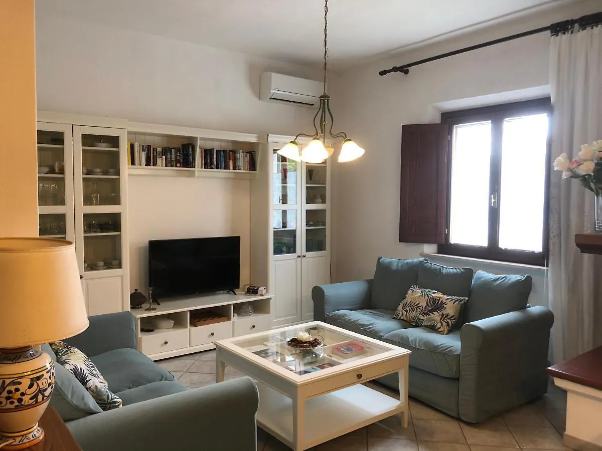 Casa Rosa Villa Cecina  Cecina (Livorno)