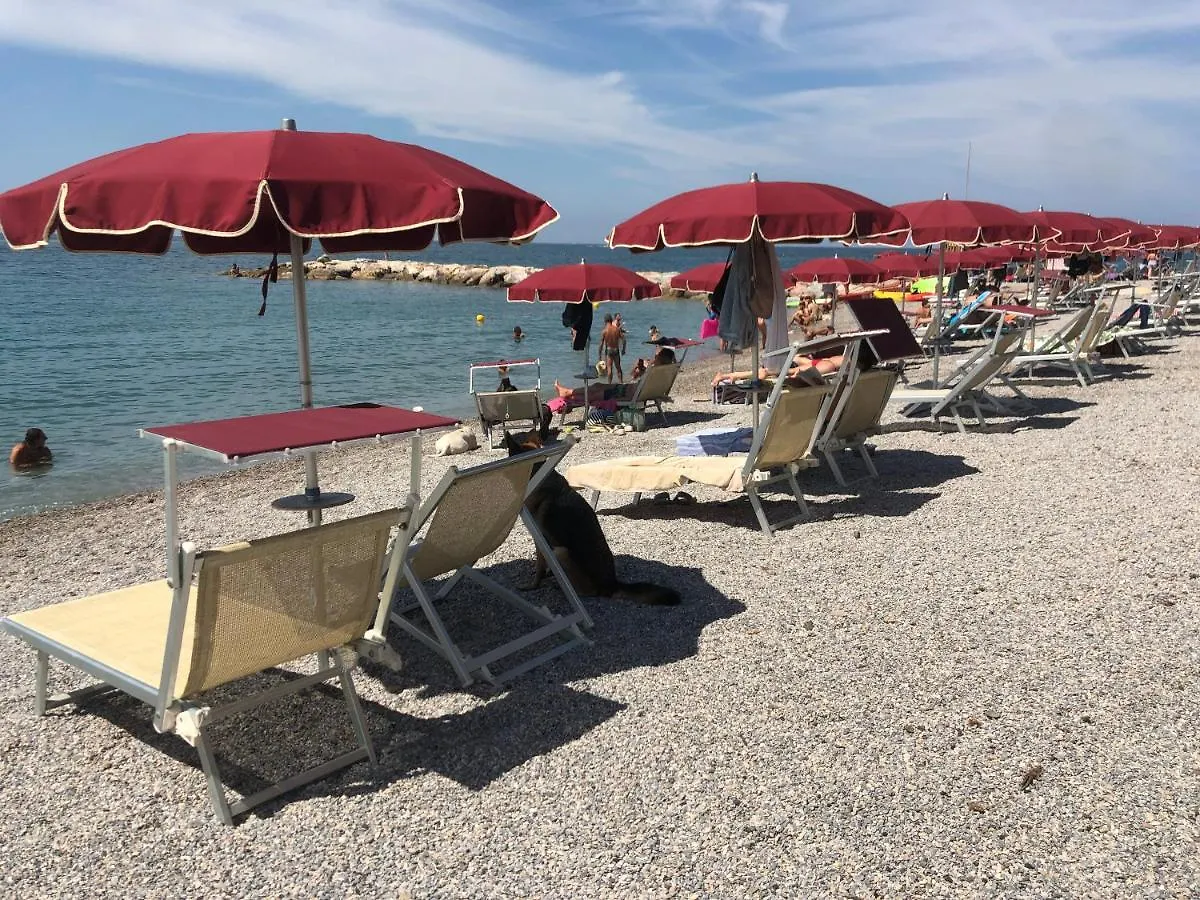 Casa Rosa Villa Cecina  Cecina (Livorno)